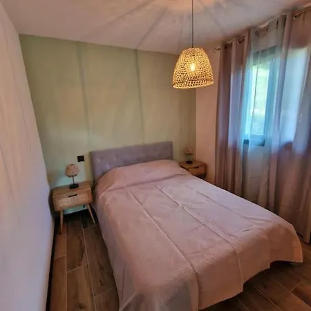 Belle A La Campagne Dans Un Coin Cosy * Sartene (Corsica)