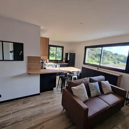 Belle A La Campagne Dans Un Coin Cosy 度假居 *